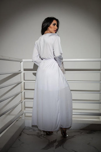 Robe Longo Lírio branco em liganete com renda nas mangas