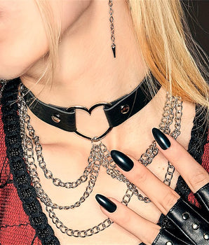 Coleira Choker com correntes e Spike