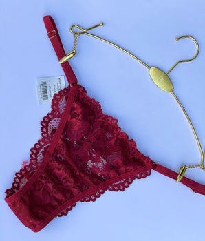Calcinha Tanga de Renda, com Regulagem Lateral