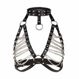 Harness feminino preto com contorno de busto, correntes e fivelas metálicas