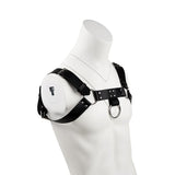 Harness masculino preto ajustável com argolas metálicas para fetiche BDSM